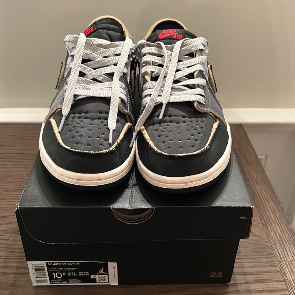 Jordan 1 Low OG EX Black Smoke Grey Size 10.5 Pre-owned Authentic